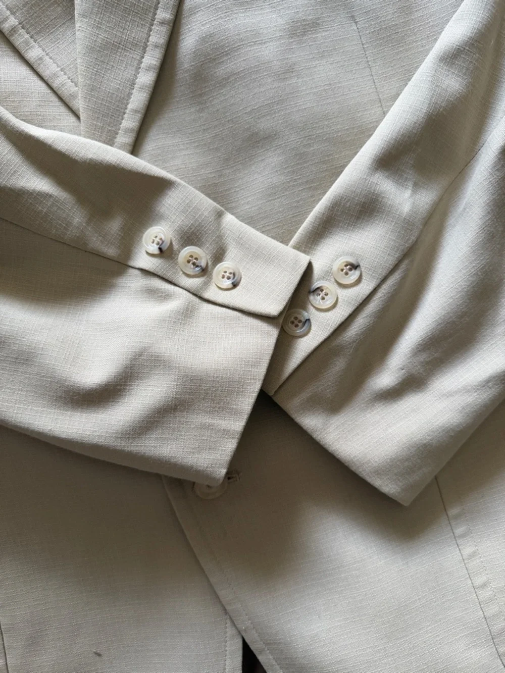 VINTAGE century club  Men's suit tan color  jacket size 44 W